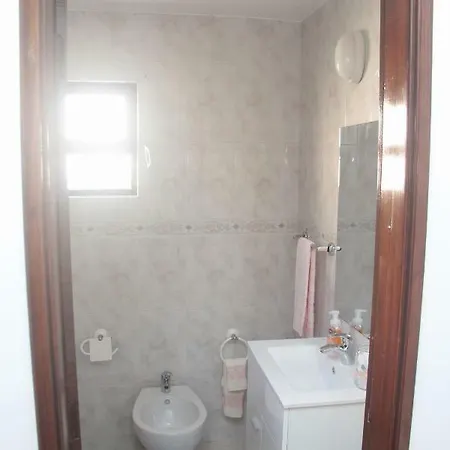 Vivenda Maria Da Nazare Holiday home *