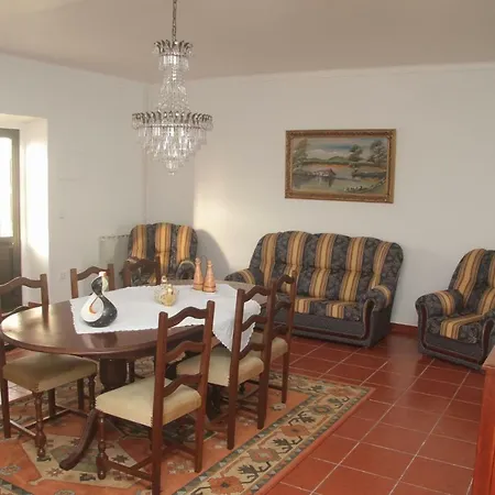 Vivenda Maria Da Nazare Ferienhaus