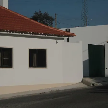Vivenda Maria Da Nazaré * Picamilho