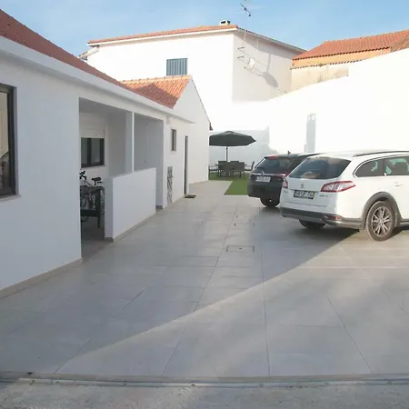 Vivenda Maria Da Nazare Holiday home *