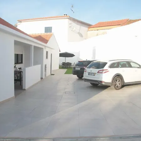 Сasa de vacaciones Vivenda Maria Da Nazaré *