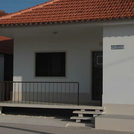 Vivenda Maria Da Nazare Ferienhaus