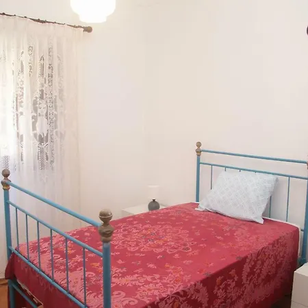 Holiday home Vivenda Maria Da Nazare